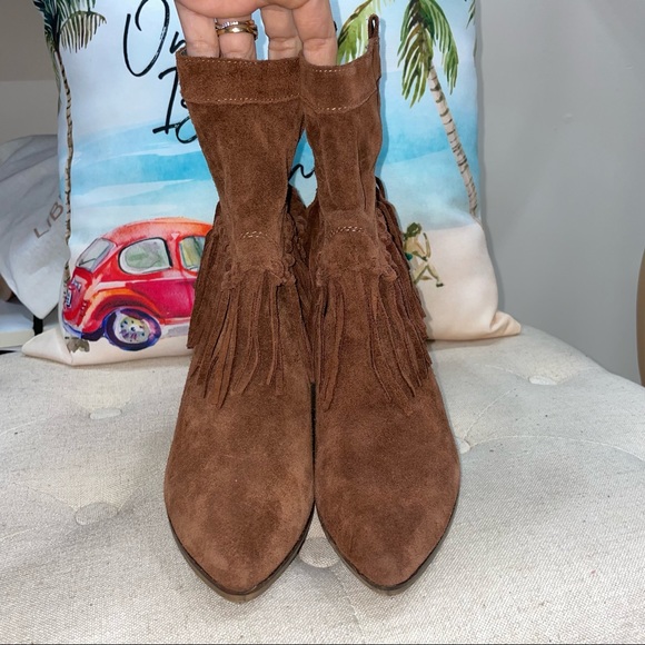 ALDO NWOB! Kycia Brown Fringe Ankle Boots Size 8.5 - Picture 4 of 9